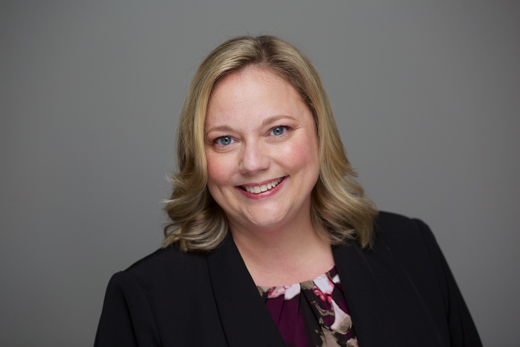 Headshot of Dawn Stoyanoff