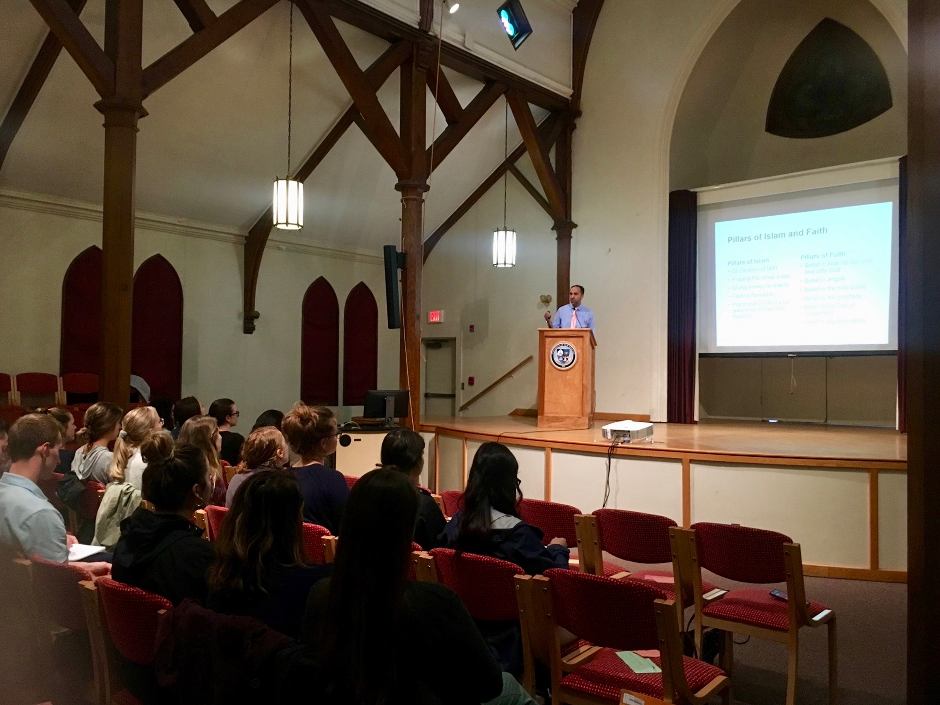 Dr. Nafai speaks at the Interprofessional Education Collaborative event.