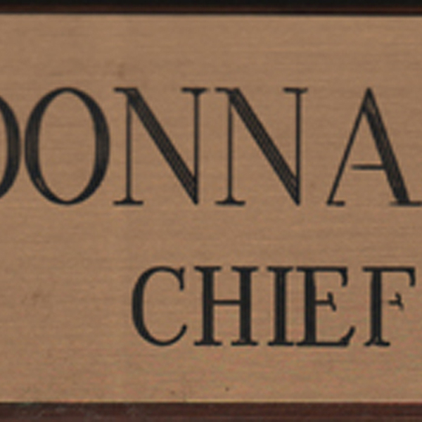 Chief desk plate