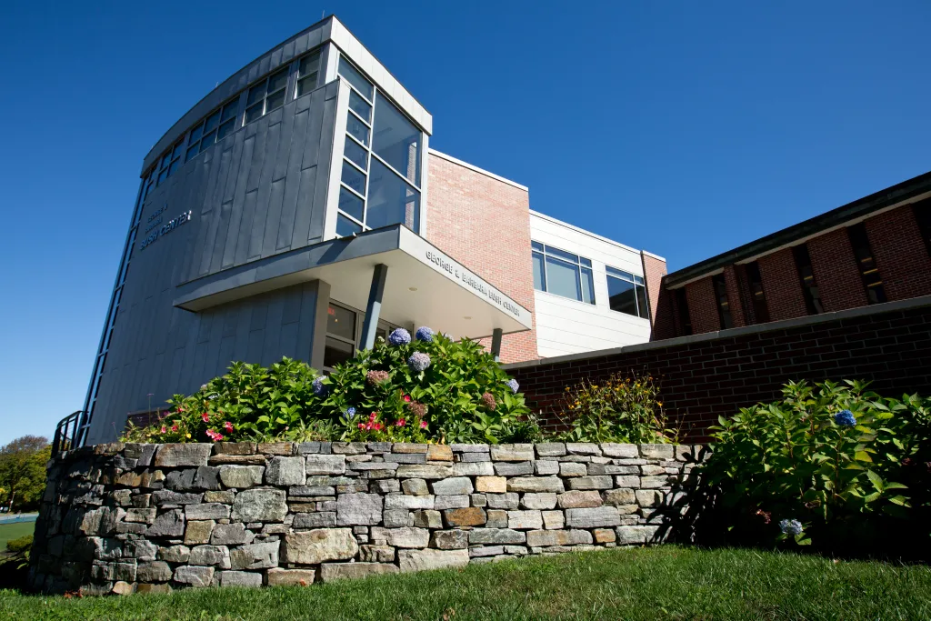 U N E George and Barbara Bush Center