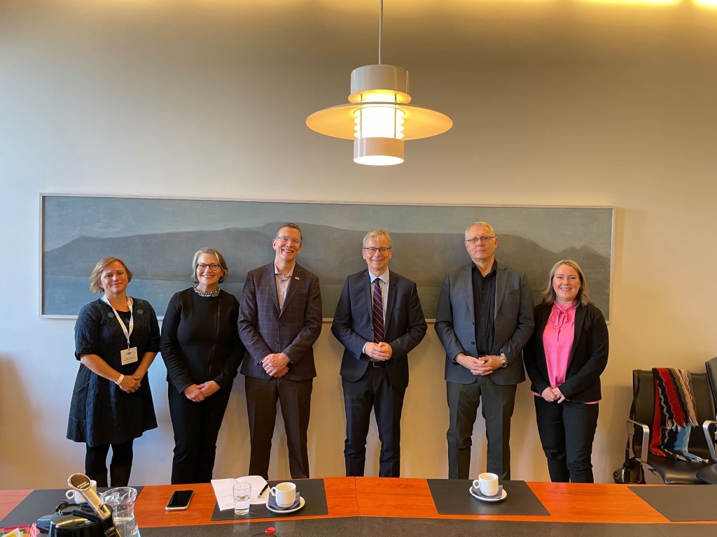Maine delegation with Icelandic university administration