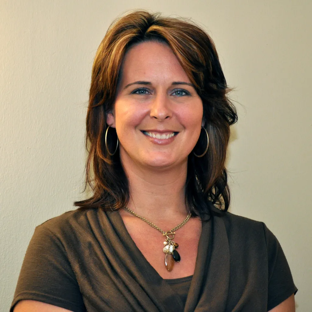 Amy Litterini, assistant clinical professor in UNE’s Doctor of Physical Therapy program