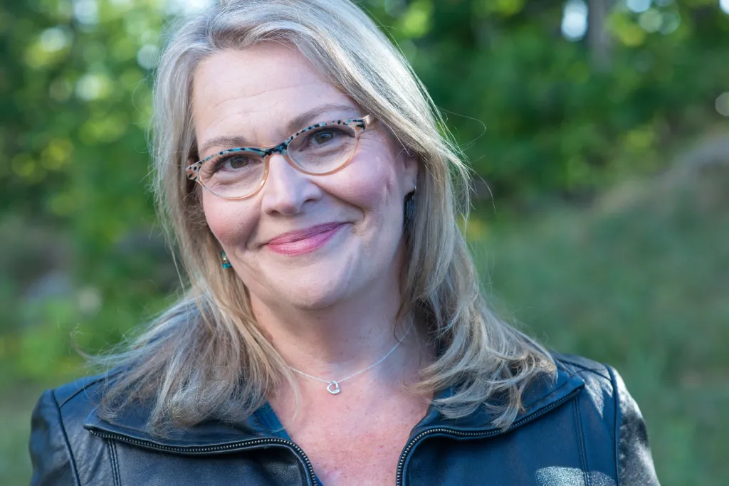 Karen Houseknecht