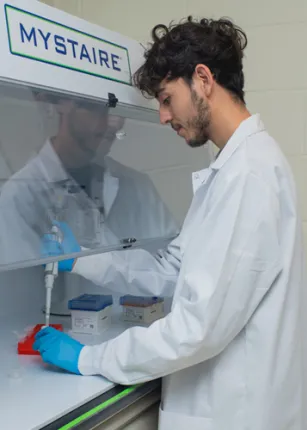 A student works in a lab for research