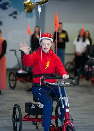 UNE students foster mobility access for locals with disabilities at adaptive bicycle fitting