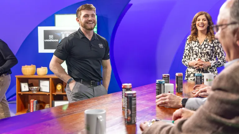 Joey Stanizzi talks to the judges