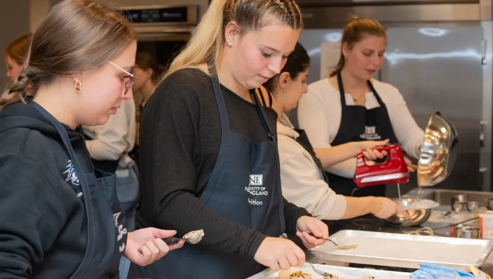 UNE students raise awareness, advance food safety knowledge in first allergen-free cooking class  