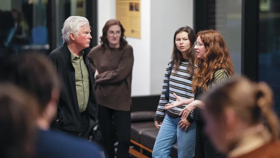 David Evans Shaw speaks with 2025-26 Shaw Innovation Fellows during a fall gathering at U N E