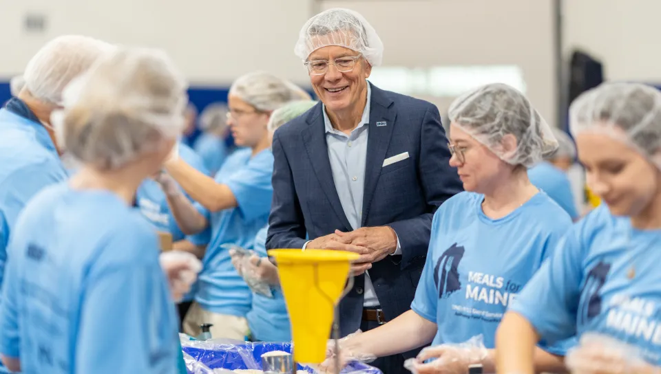  UNE, community volunteers pack a record 200,000 meal kits to combat hunger across Maine