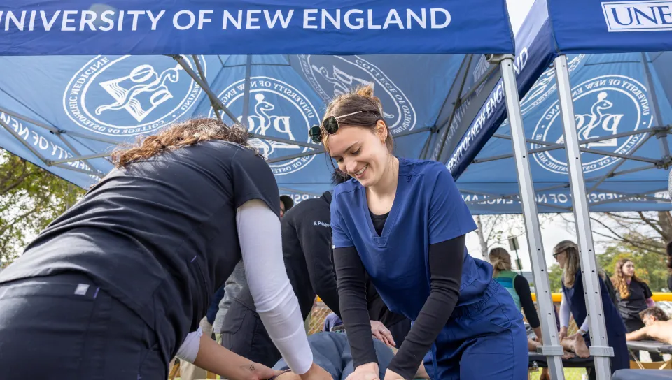 UNE medical students treat runners after the race