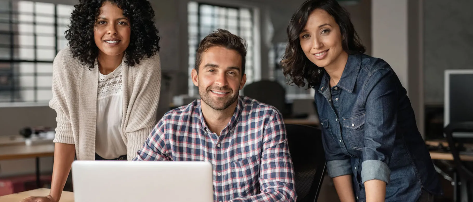 UNE Online is pleased to announce the new Graduate Certificates in Designing Learning Experiences and in Teaching Online