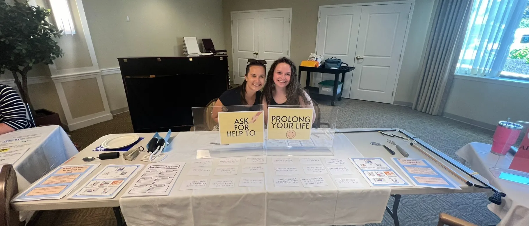 UNE students help Park Danforth residents at OT Wellness Fair