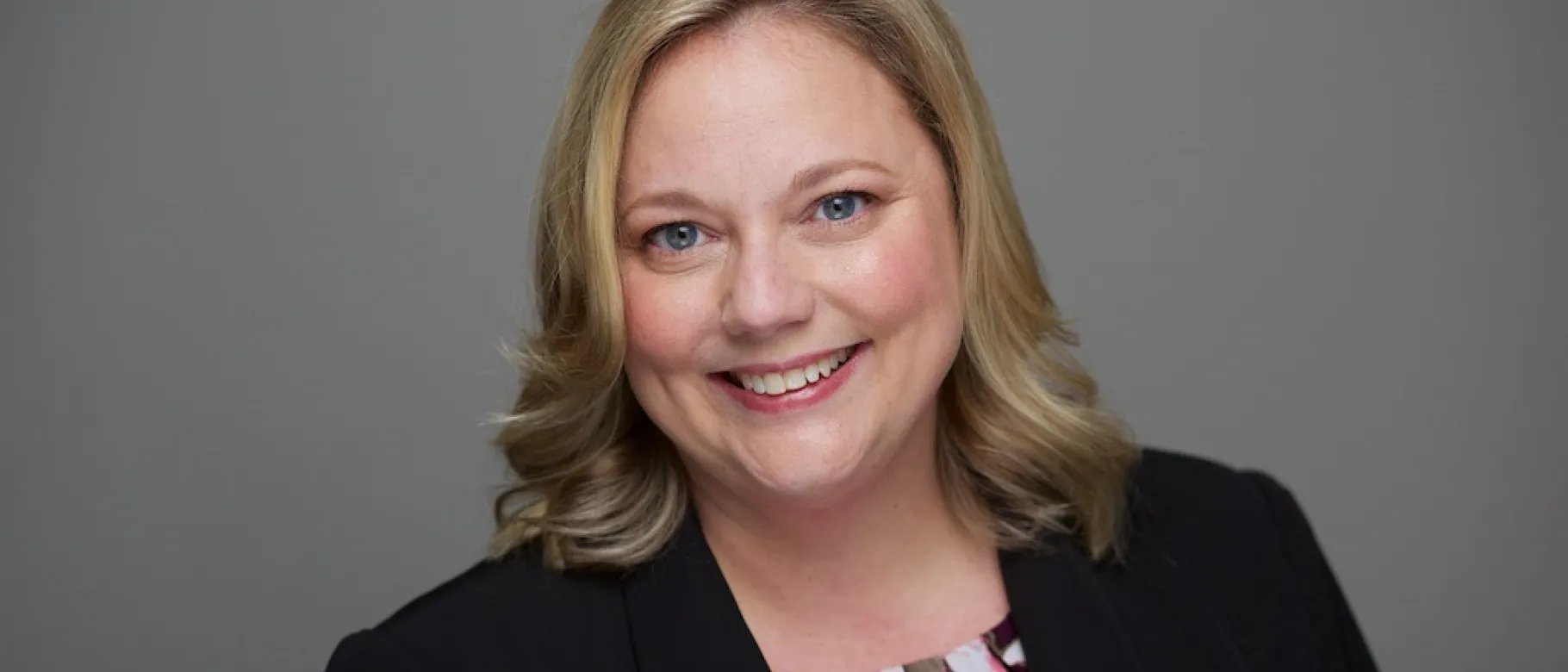 Headshot of Dawn Stoyanoff