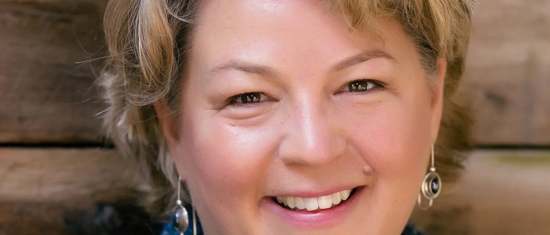 Jennifer Audette is winner of the Health Volunteer Overseas’ Golden Apple Award
