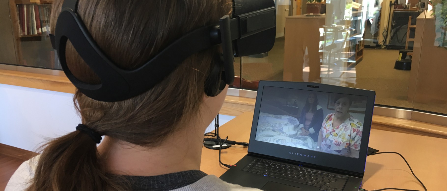 Medical student Emily Silberstein uses the virtual reality lab, "Clay"