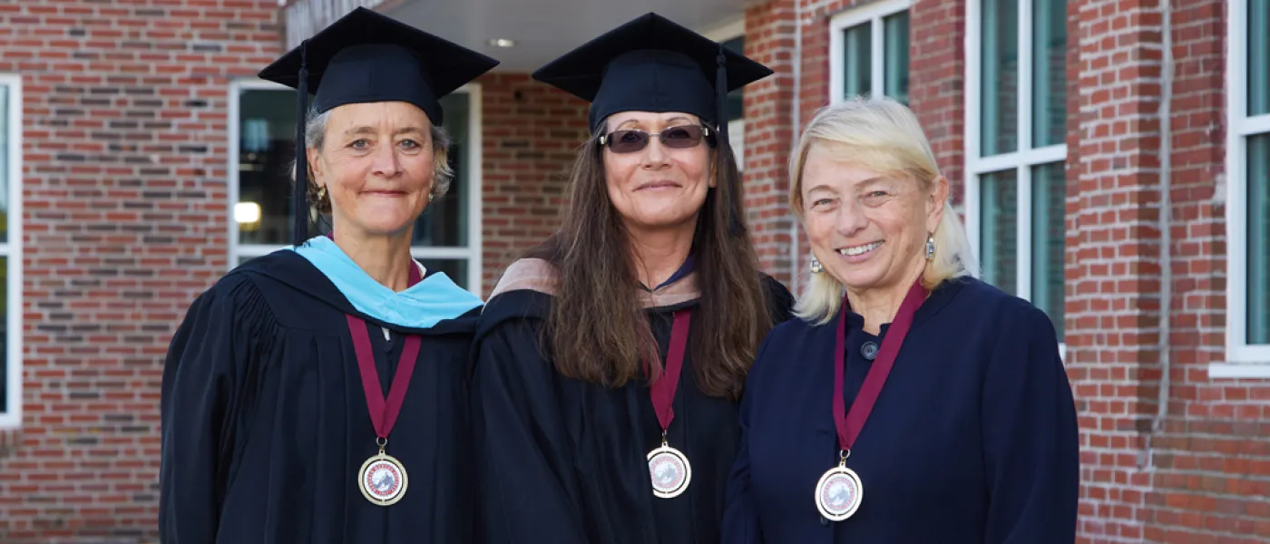 Deborah Morton Society Inductees standing together
