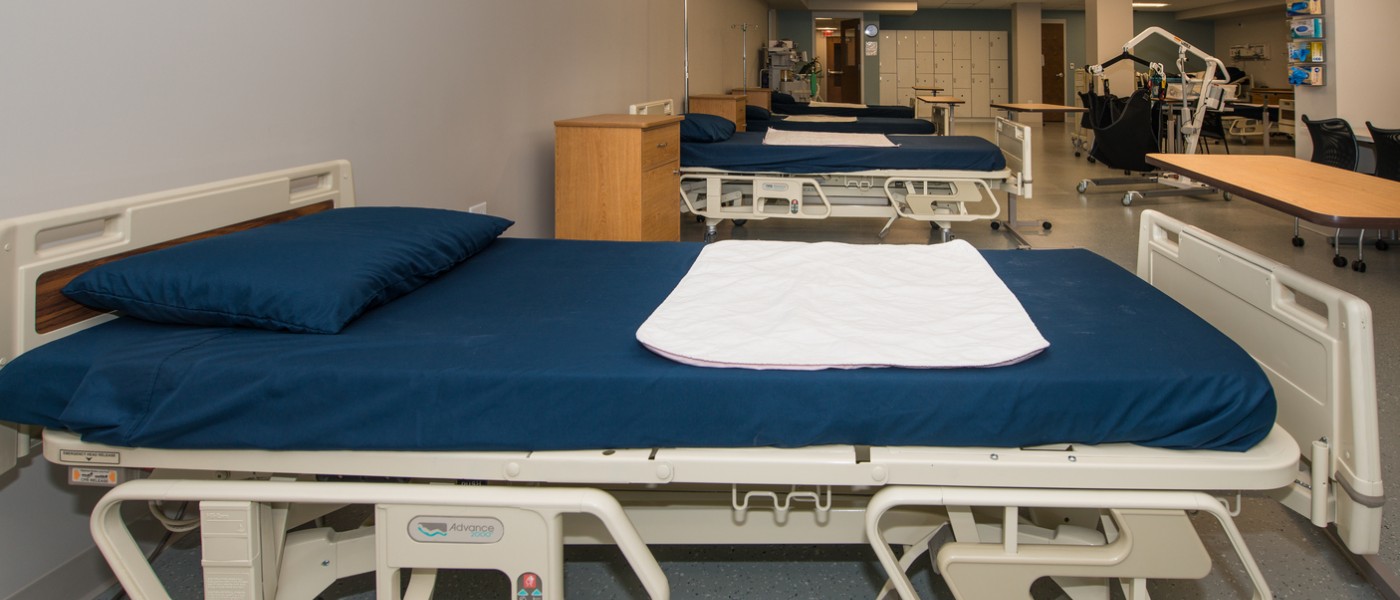 empty patient beds in u n e's virtual hospital