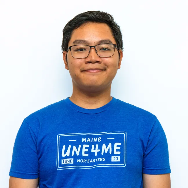 Headshot of Huy H.