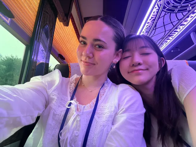 Selfie of Shauna Curran with her roommate 