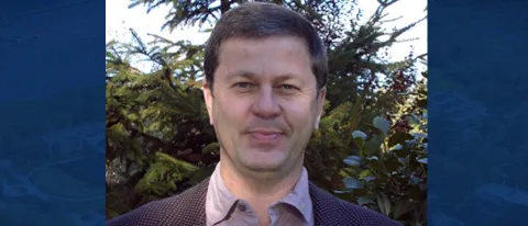 Head shot photo of Joe Healey