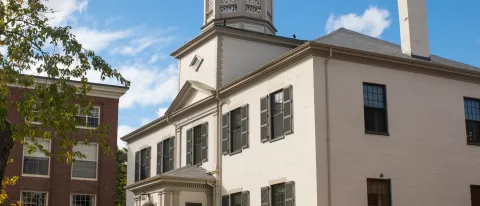 Photo of Alumni Hall on the Portland Campus