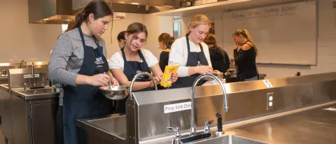 UNE students raise awareness, advance food safety knowledge in first allergen-free cooking class  
