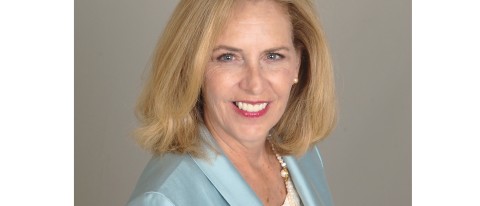 Assistant Director of the UNE School of Nurse Anesthesia Cheryl Nimmo, 