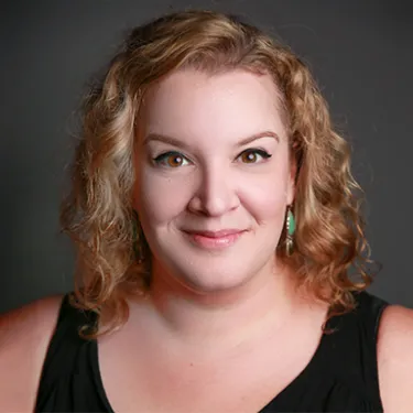 Headshot of Tanya Thompson