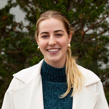 Headshot of Sarah Phelps