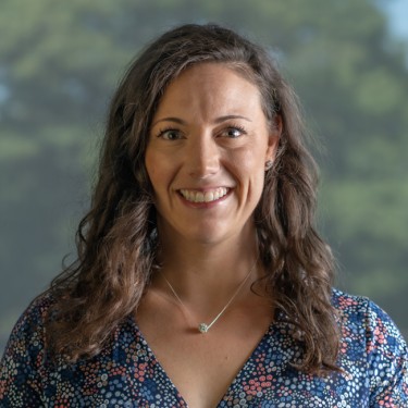 Headshot of Kira LaCoss