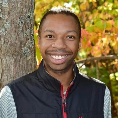 Headshot of Trevor Van Niel