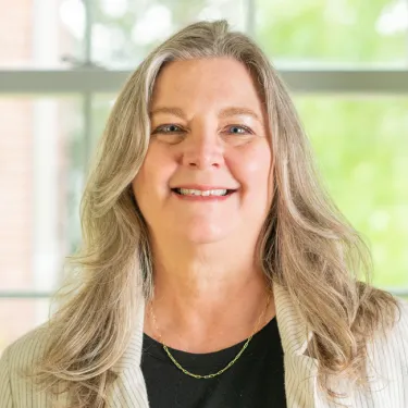 Headshot of Lynette Sirois