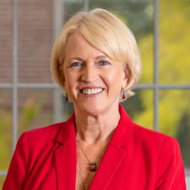 Headshot of Heidi Thomas