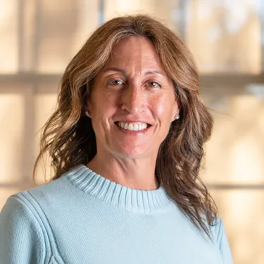 Headshot of Kristen Miller