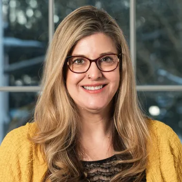 Headshot of Amanda Zimmerman