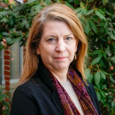 Headshot of Beth Taylor Nolan