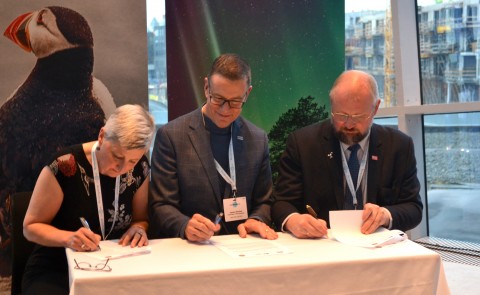 UNE deepens partnership with two Icelandic universities