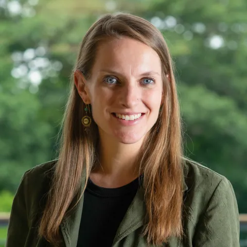 Headshot of Jennifer Brousseau