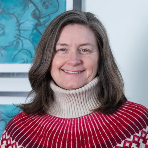 Headshot of Jen Gennaco