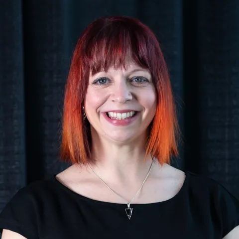 Headshot of Julie Wilkes