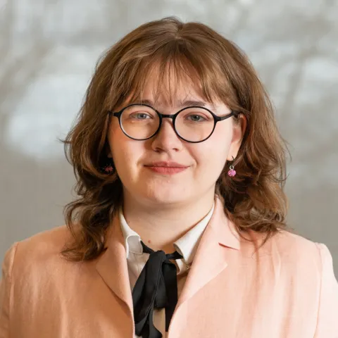 Headshot of Clio Thayer