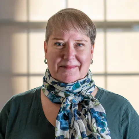 Headshot of Dee Corton