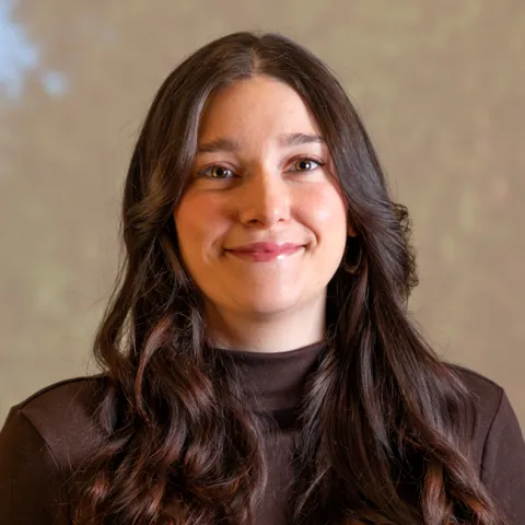 Headshot of Abbey Small