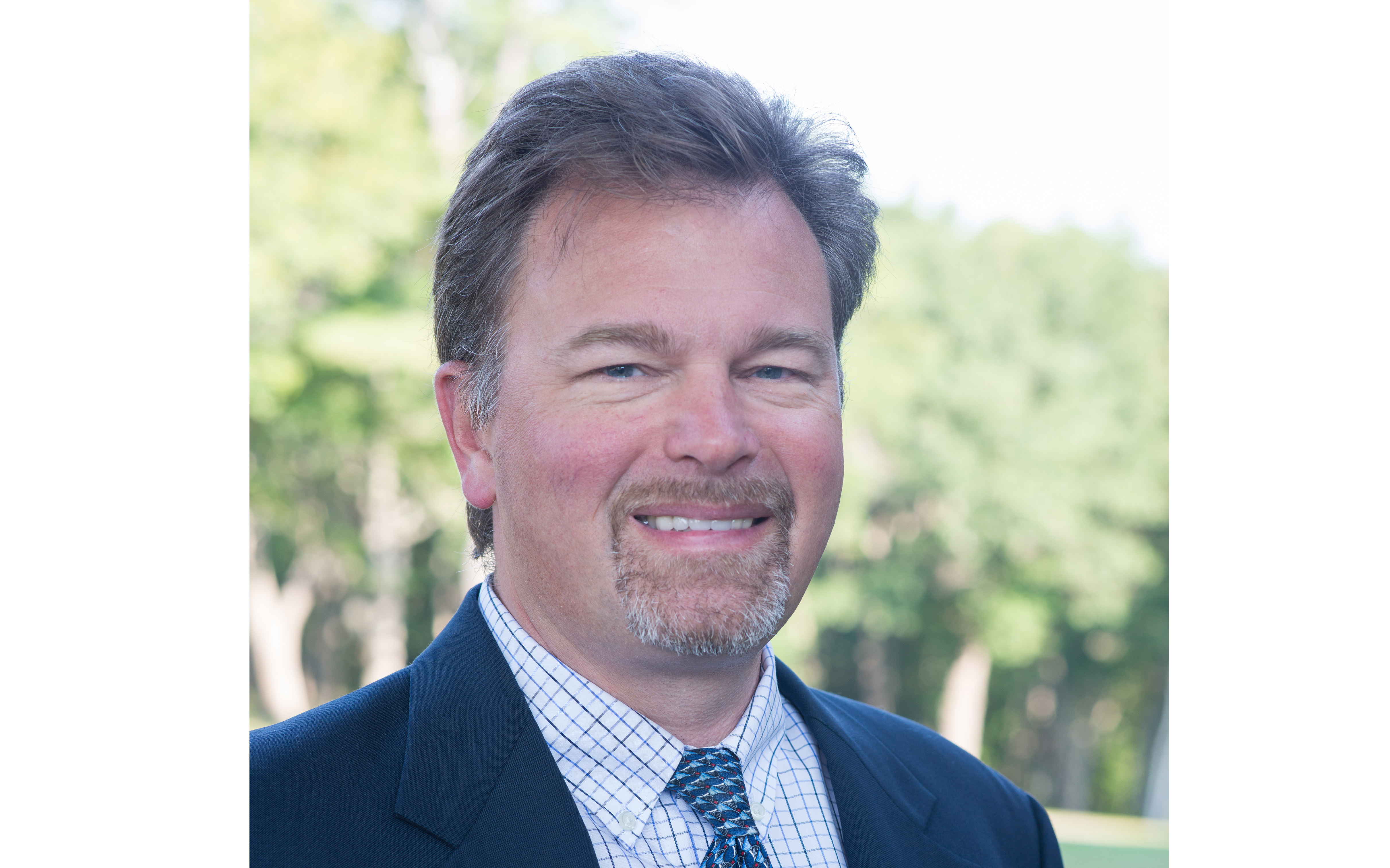 Paul Henderson, UNE Assistant Vice President of Student Financial Services
